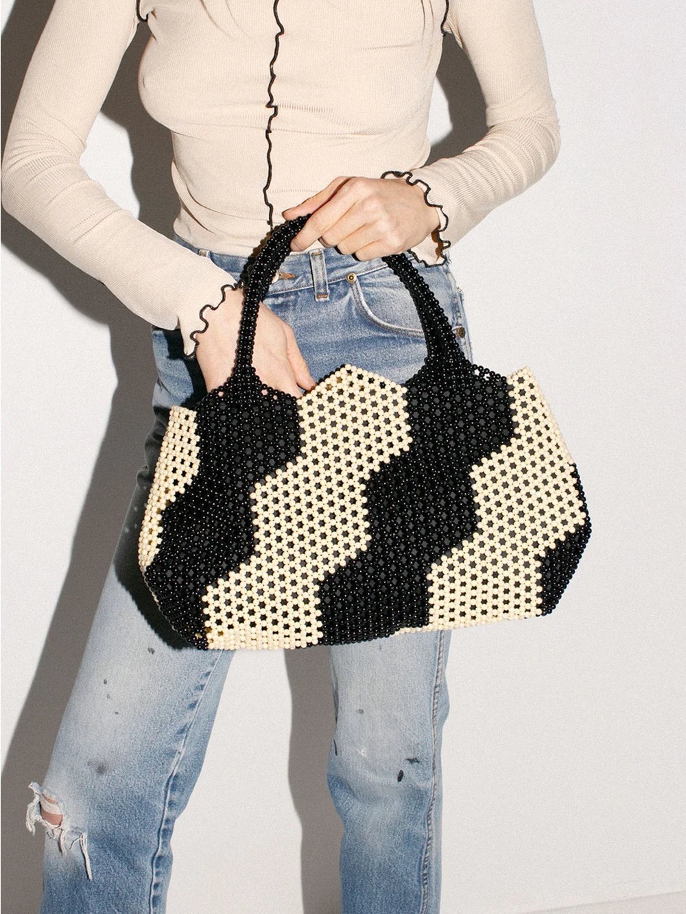 LIKE NEW Batik Boutik black and cream beaded bag